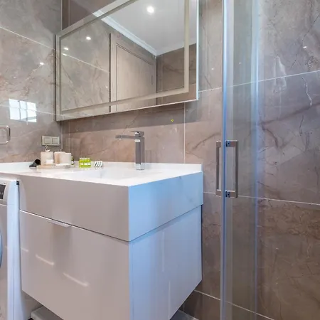 Mayer Skycon Besiktas Apartment